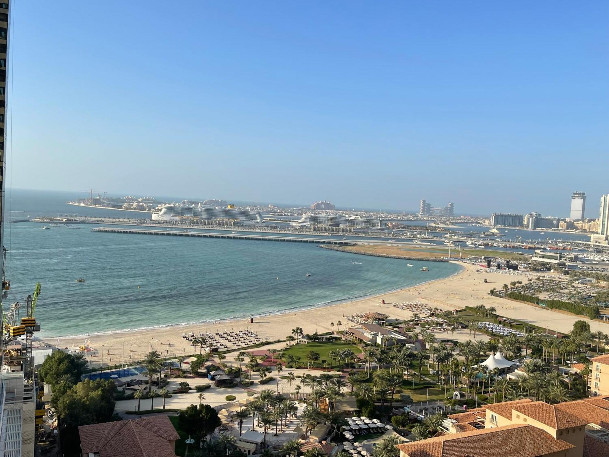 Seaview Beach Hostel Jbr - Walk To Beach - Gym - Pool - Metro Station Dubaj Kültér fotó