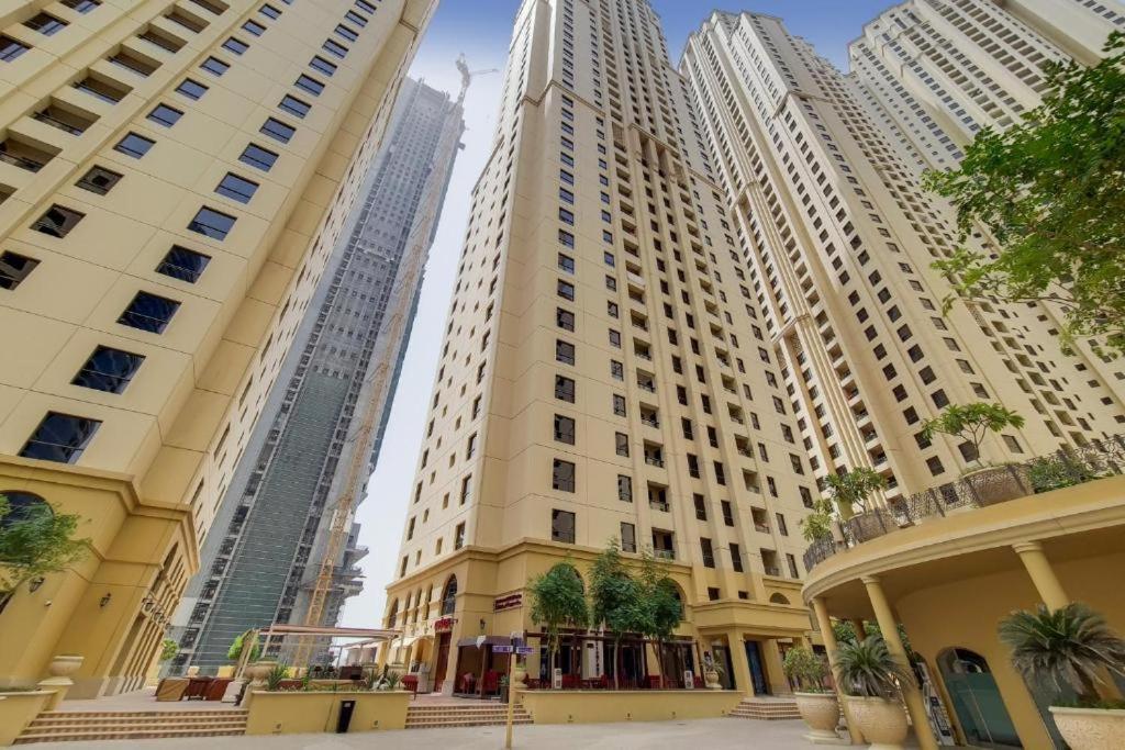 Seaview Beach Hostel Jbr - Walk To Beach - Gym - Pool - Metro Station Dubaj Kültér fotó